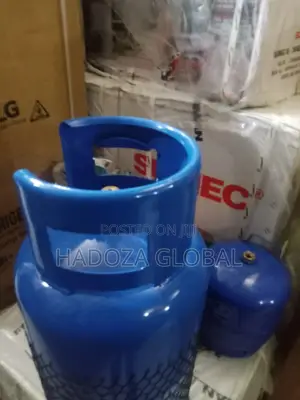 Affordable and Reliable 12.5kg Refillable Gas Cylinder