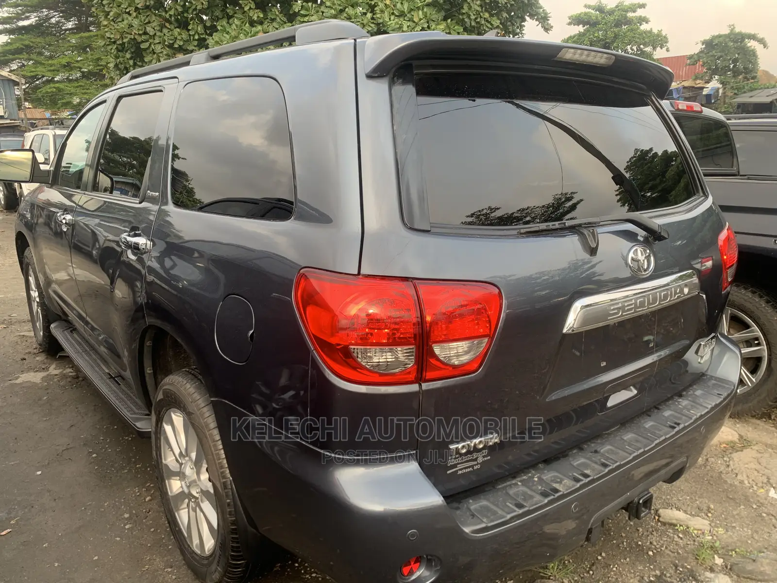 Toyota Sequoia 2015