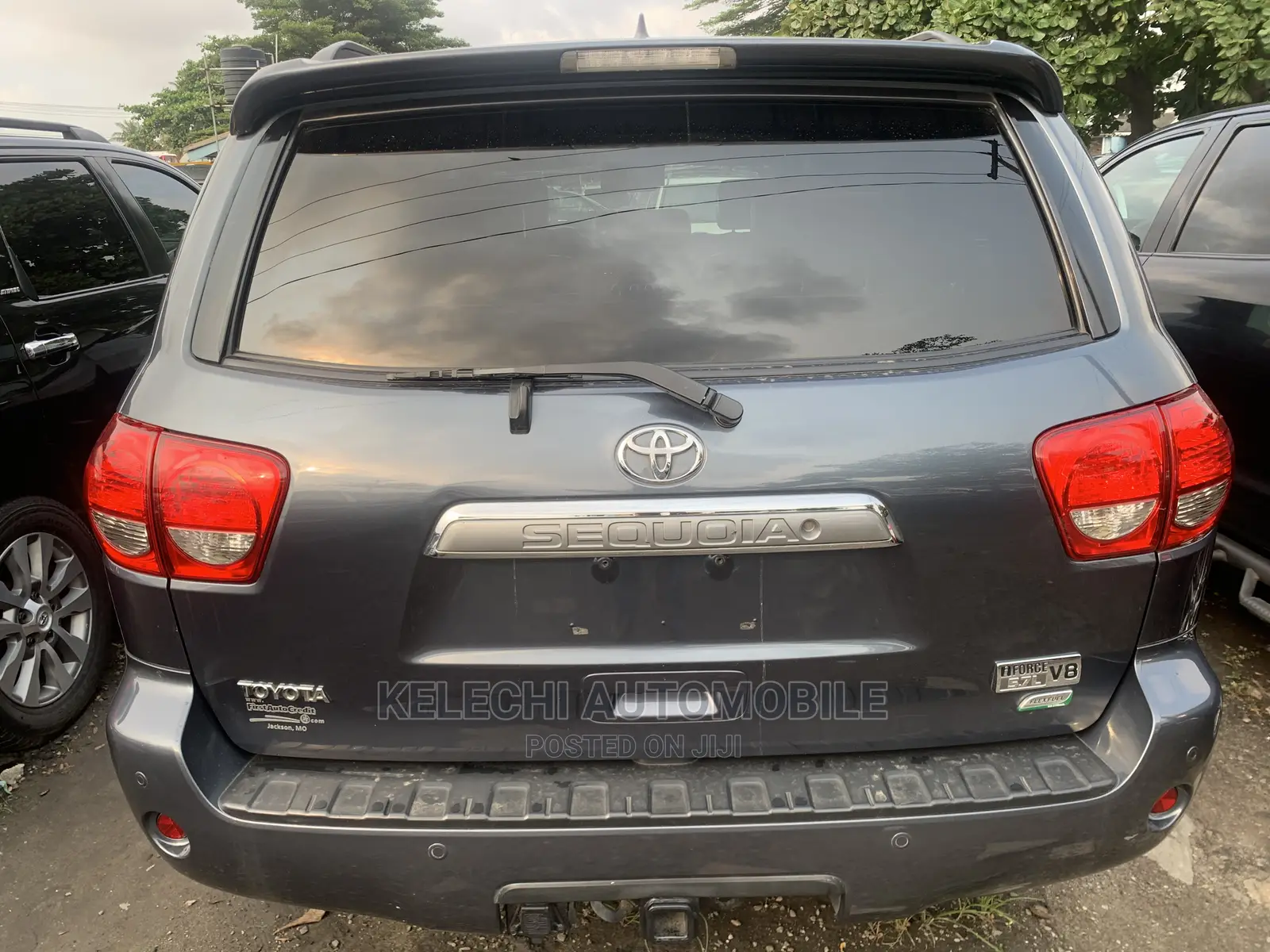 Toyota Sequoia 2015