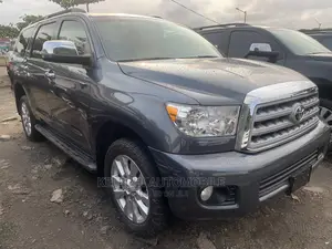 Toyota Sequoia 2015