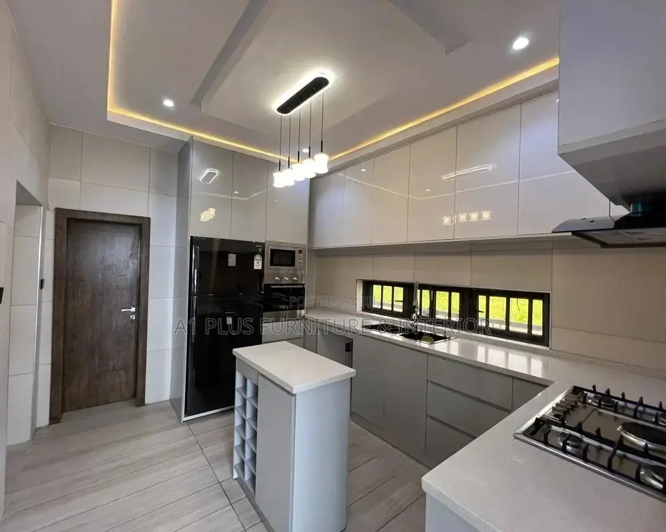 U-shape White Grey Full Height Kitchen Cabinet