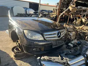 Mercedes Dashboard Cluster and Stereo