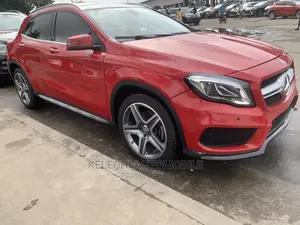 Mercedes-Benz GLA 250 2016 Red