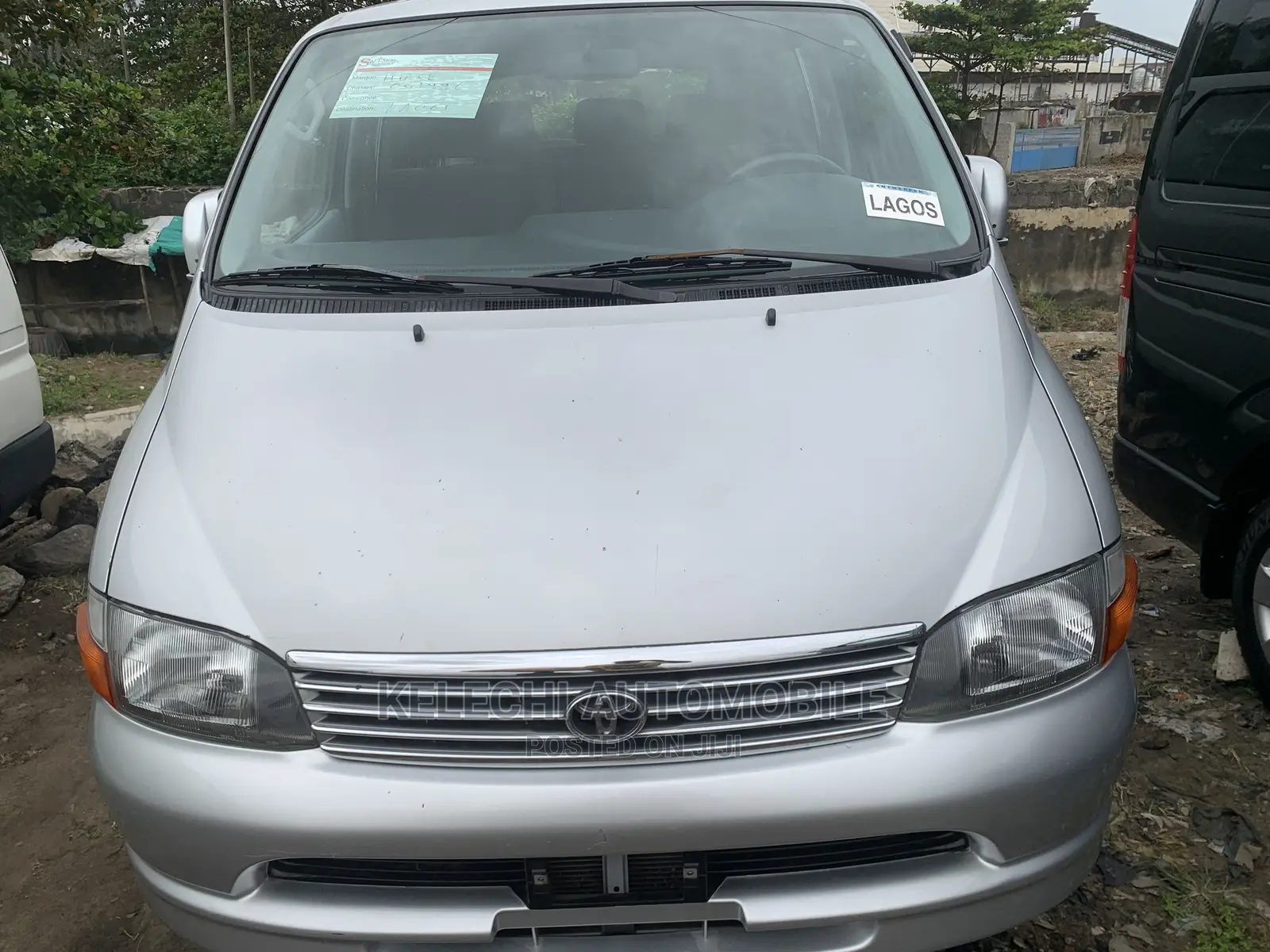 Toyota HiAce 2001 Silver