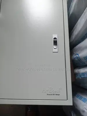 Distribution Board Center's 3phase