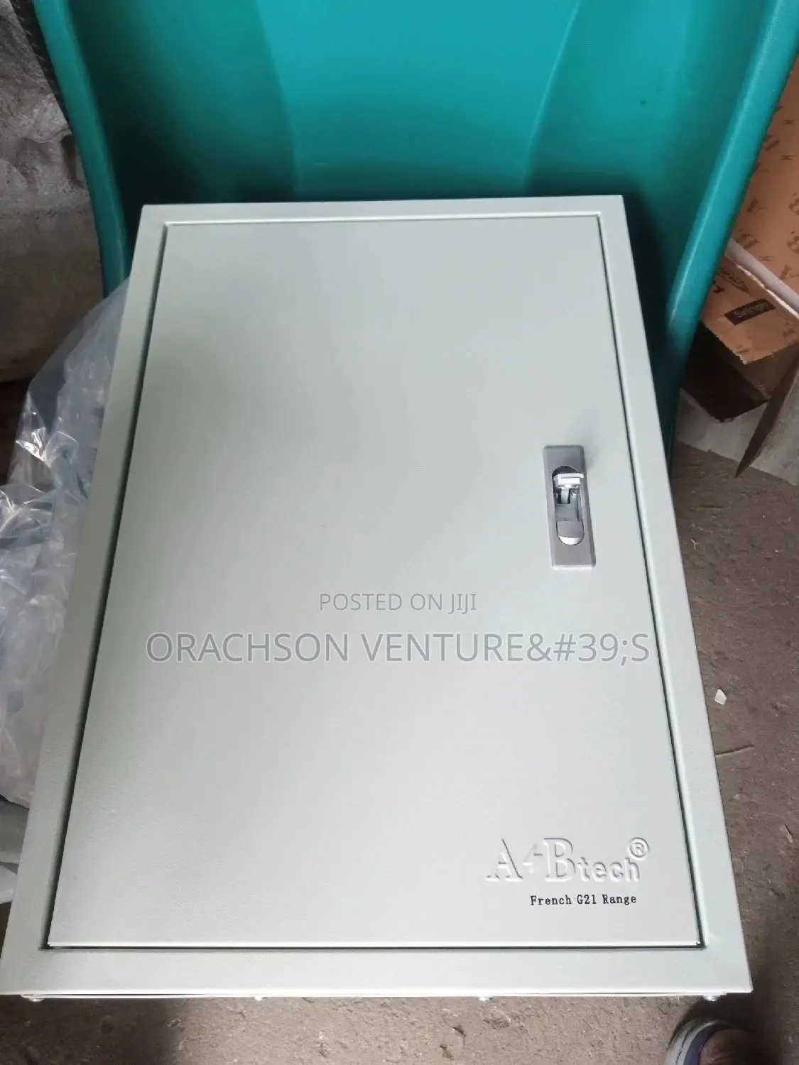 Distribution Board Center's 3phase