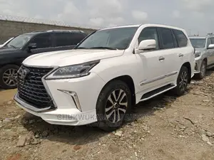 Lexus LX 570 (5 seats) AWD 2015 White