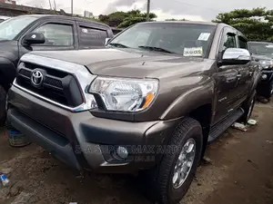 Toyota Tacoma 2013 Brown