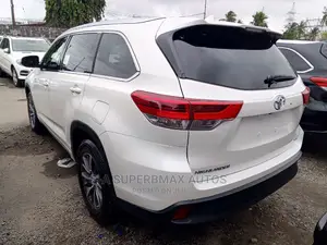 Toyota Highlander XLE 2019 White