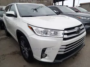 Toyota Highlander XLE 2019 White