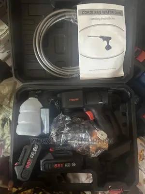 Cordless Pressure Washing Machine