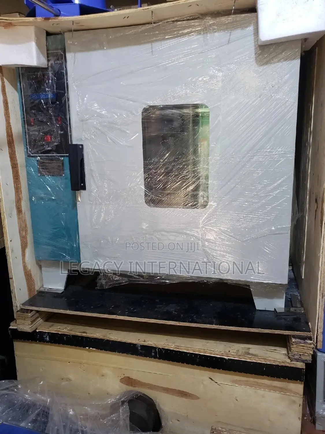 Laboratory Drying Oven 136L
