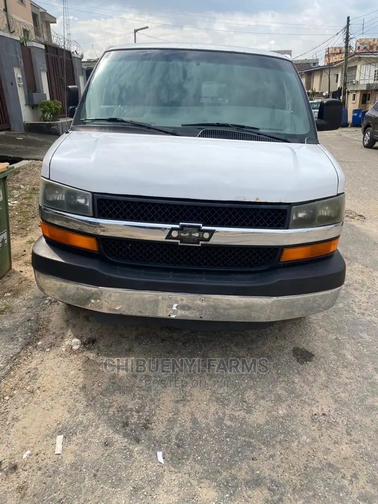 Chevrolet Chevy 2006 White