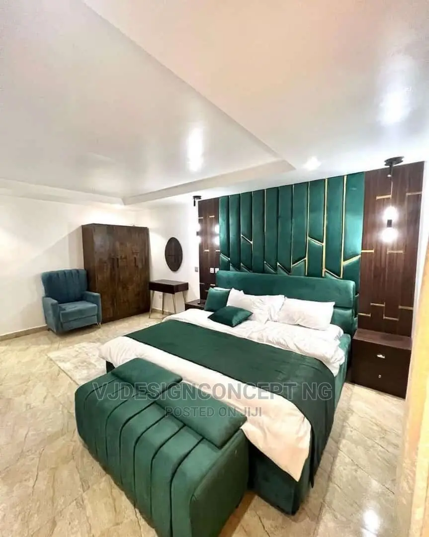 Bed-Frame 6x6 Solid