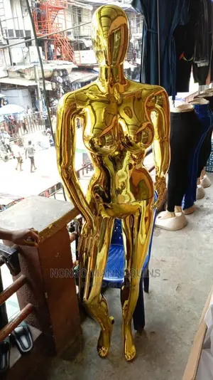 Size 12 Gold Chrome Faceless Female Detachable Dummy