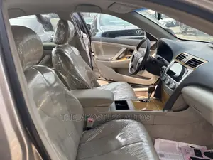 Toyota Camry 2009 Gold