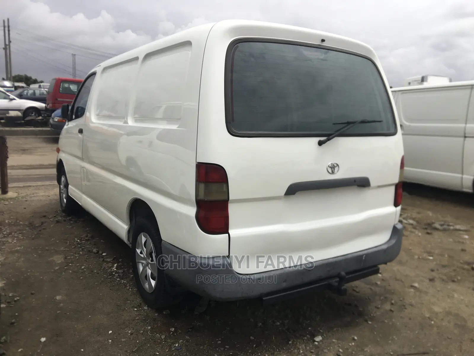 Toyota HiAce 2002 White
