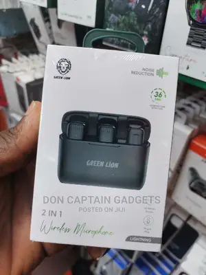 iPhone Dual Wireless Microphone With Noise Cancelation