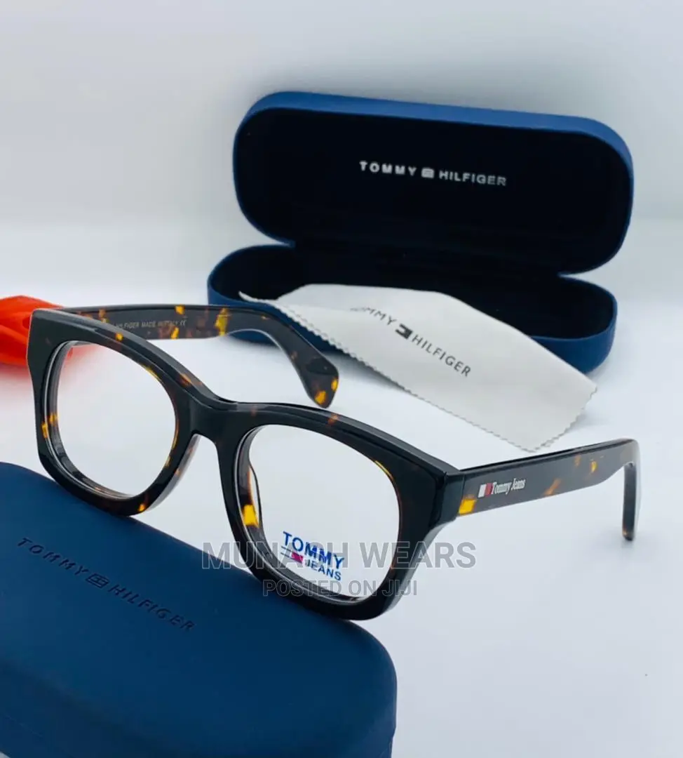 Tommy Hilfiger