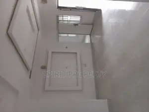 3bdrm Maisonette in Shangisha, Magodo for rent