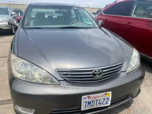 Toyota Camry 2006 Gray