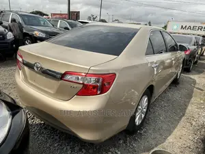 Toyota Camry 2012 Gold