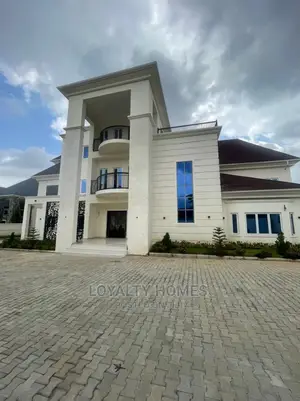 Furnished 6bdrm Duplex in Katampe for sale