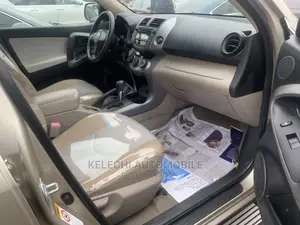 Toyota RAV4 2008 Gold