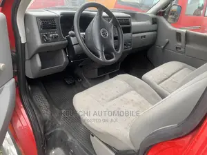Volkswagen Transporter 2005 Red