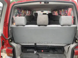 Volkswagen Transporter 2005 Red