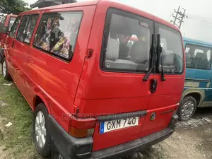 Volkswagen Transporter 2005 Red