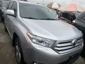 Toyota Highlander Limited 2012 Silver
