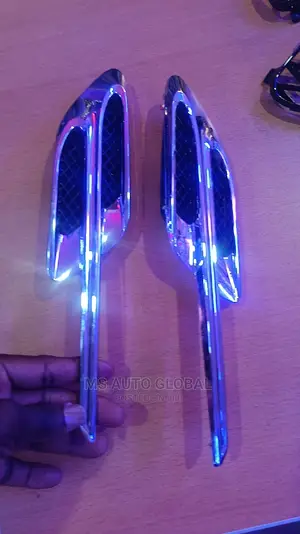 Bentley Fender Chrome