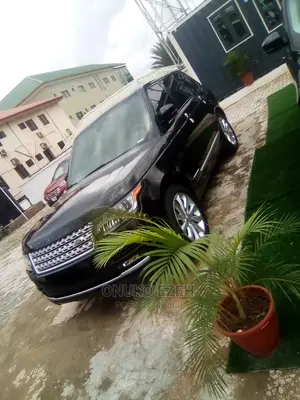 Land Rover Range Rover Vogue 2014 Black