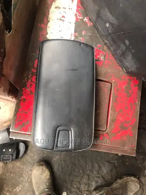 Armrest Lexus Es350
