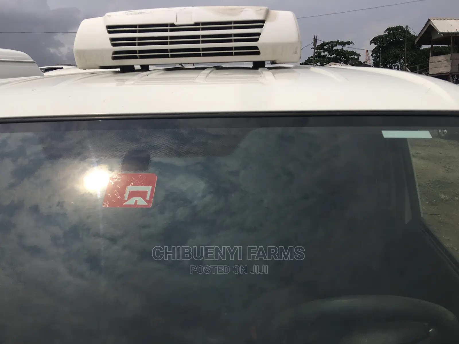 Toyota HiAce 2017 White