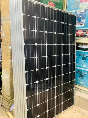 390 Watts Canadian Solar