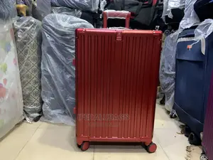 Medium Size Quality Unbreakable Travel Luggage