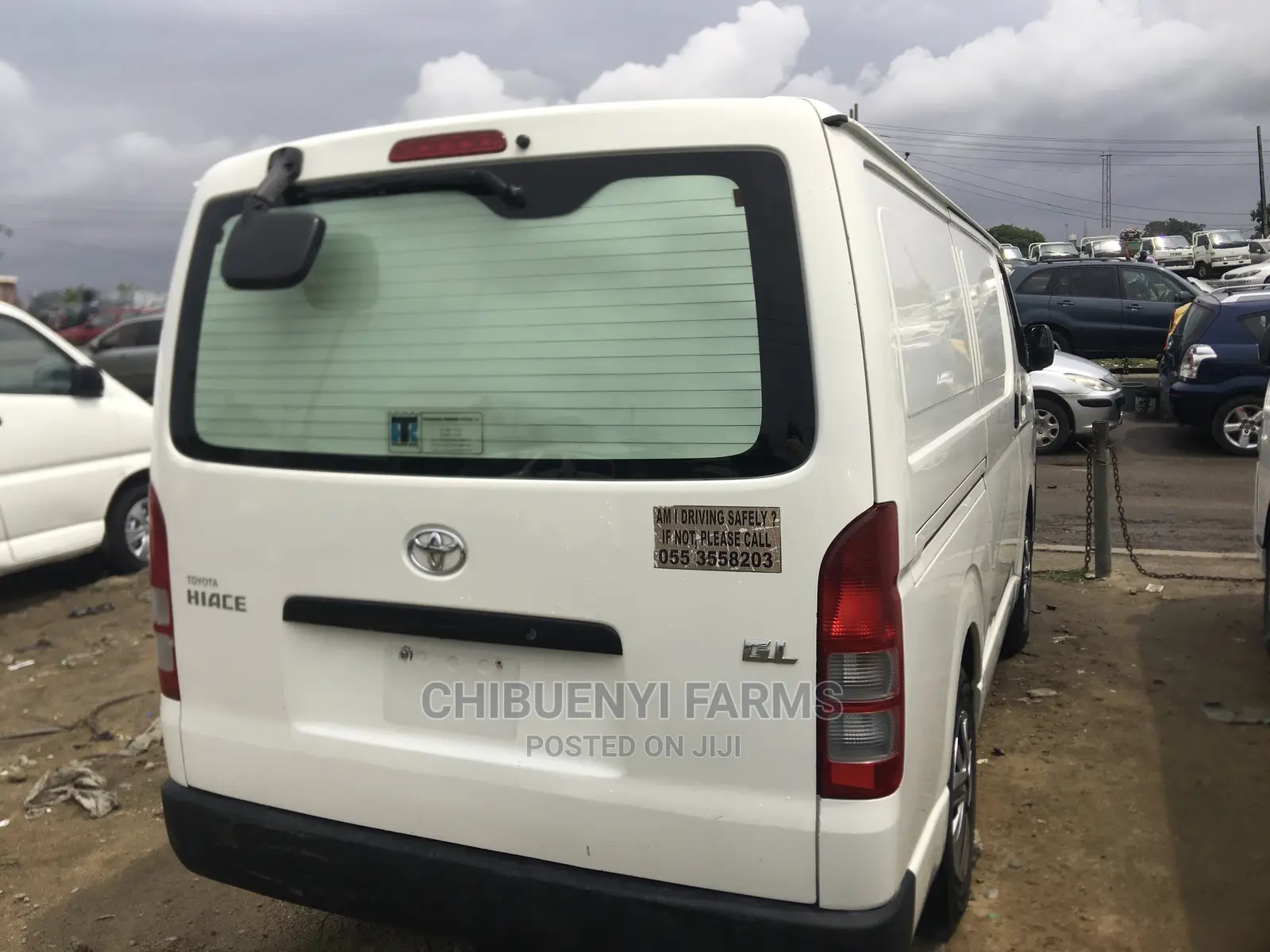 Toyota HiAce 2017 White