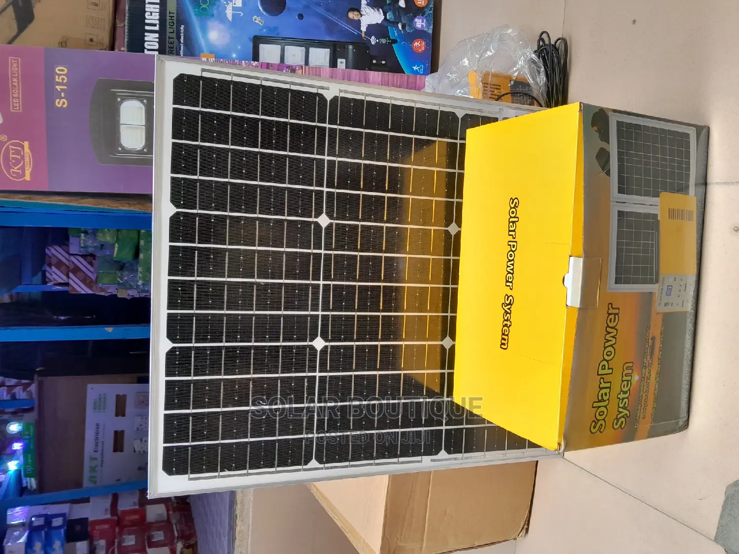 300w Solar Generator With 4 Bulbs
