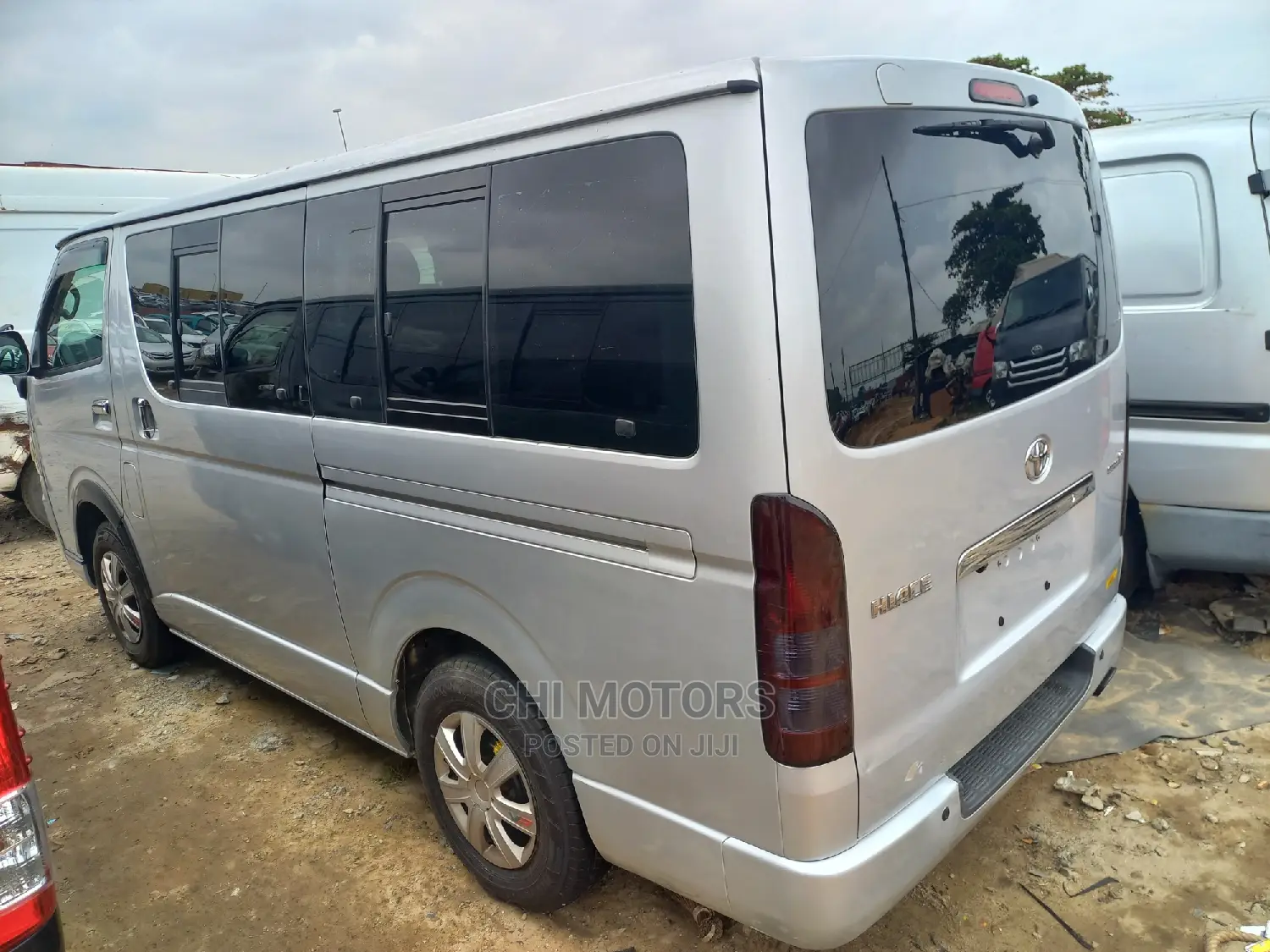 Toyota HiAce 2010 Silver