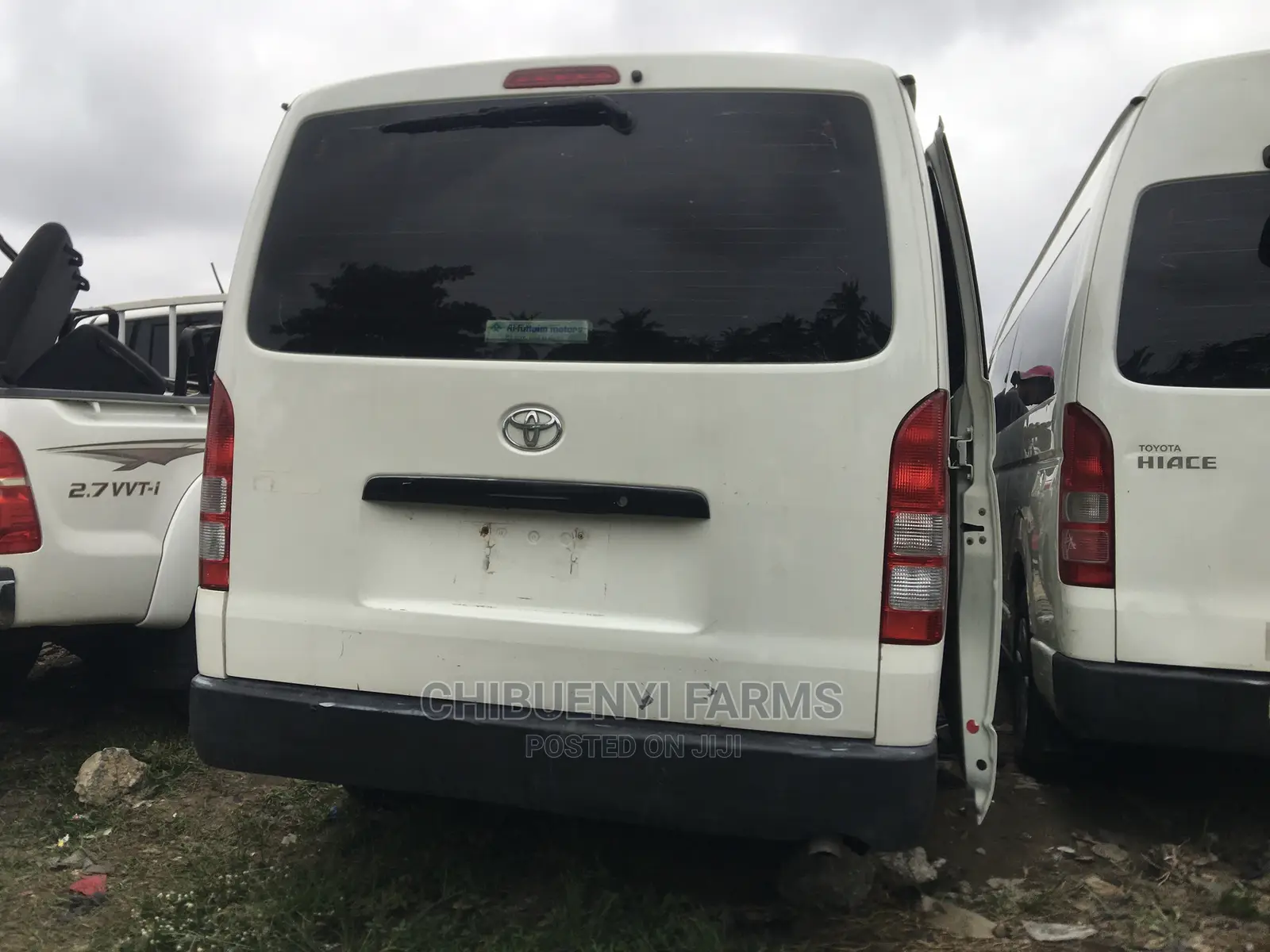 Toyota HiAce 2013 White