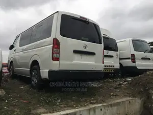 Toyota HiAce 2013 White