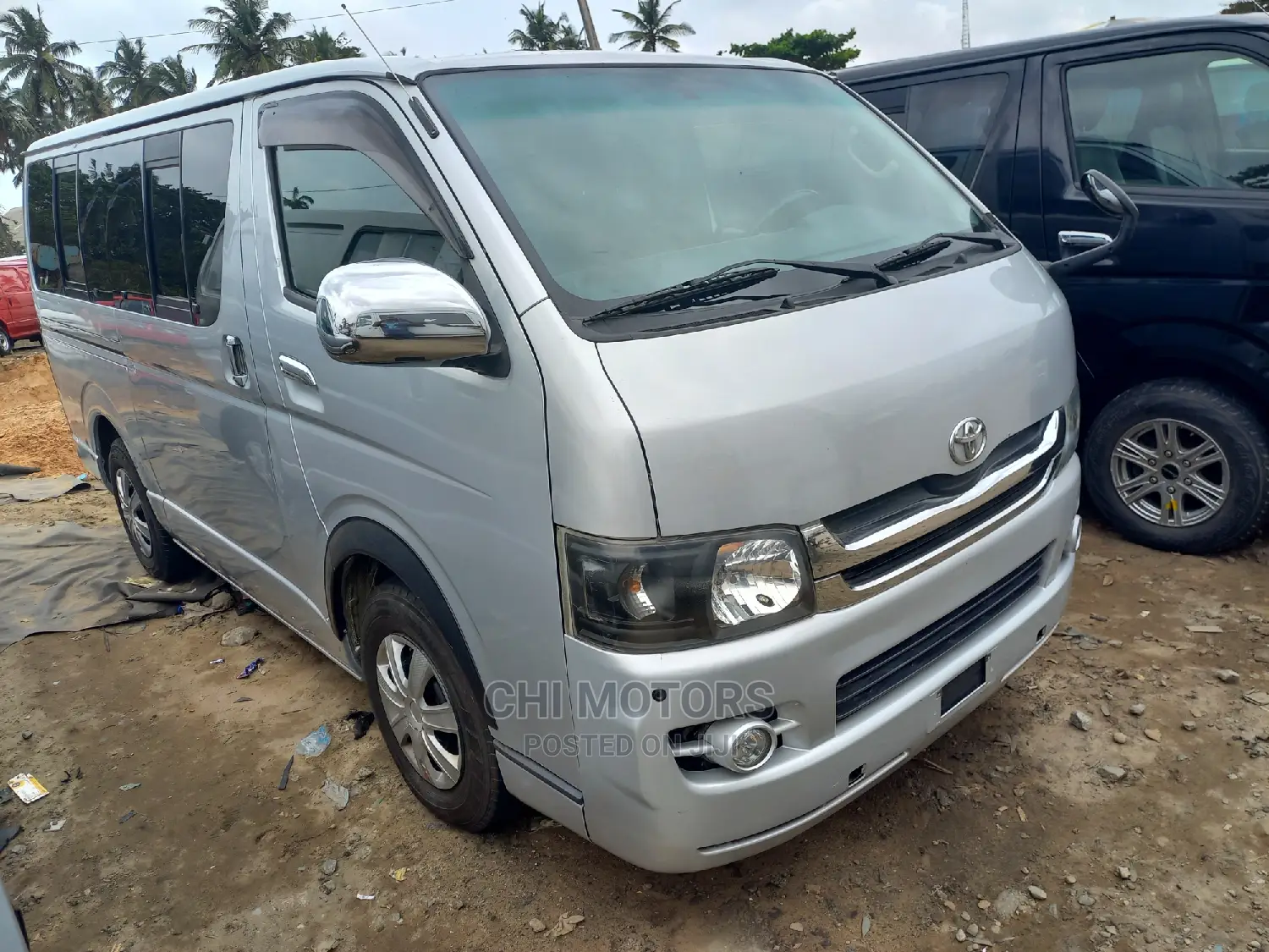 Toyota HiAce 2010 Silver