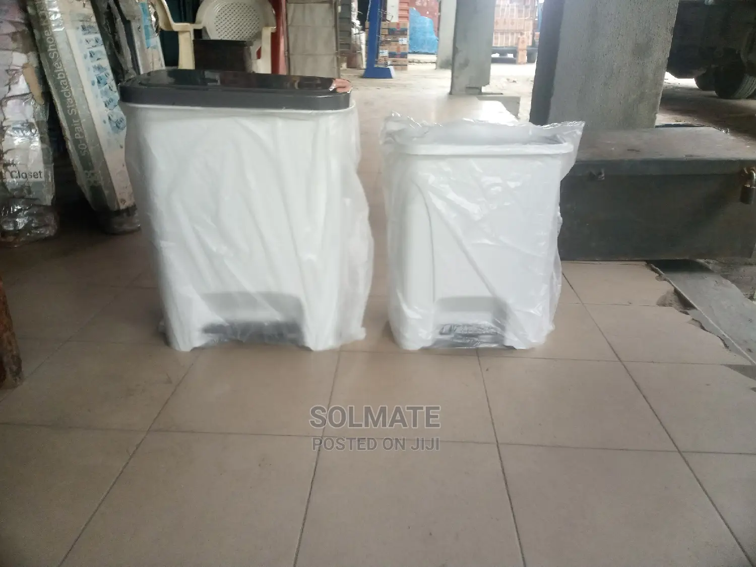 45 Liters Trashmi Plastic Bin With Foot Pedal