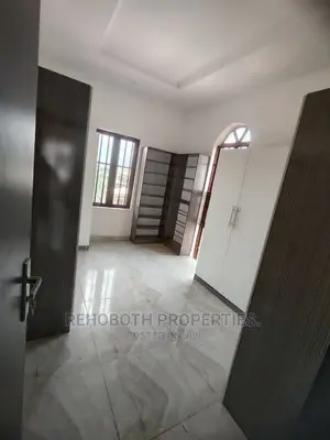 5bdrm Duplex in Back Of Total, Ibadan for rent
