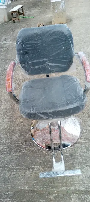 Standard Barber's Chair