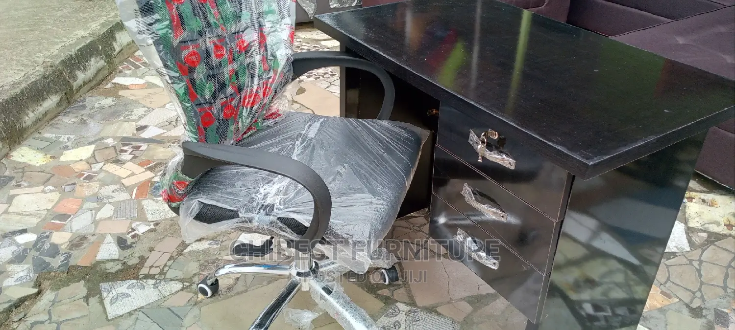 Quality Office Chairs and Tables