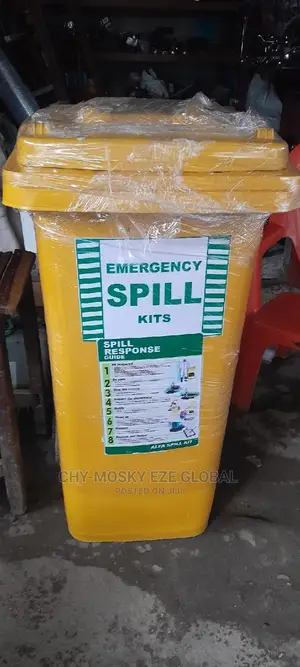 Emergency Oil Spill Kit (120 Liters)