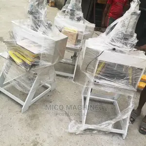 Pneumatic Nylon Punching Machine